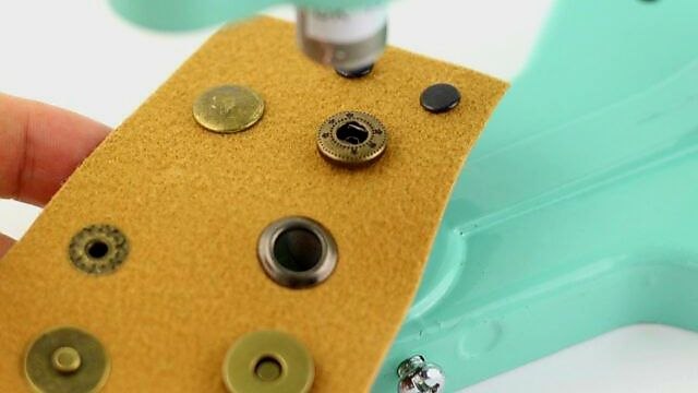 3 Процесс установки кнопок.jpg